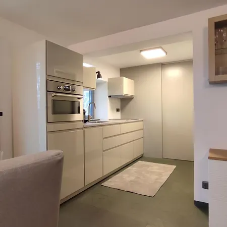 Bříza, Výhled Na Zámek