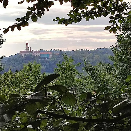 Bříza, Výhled Na Zámek