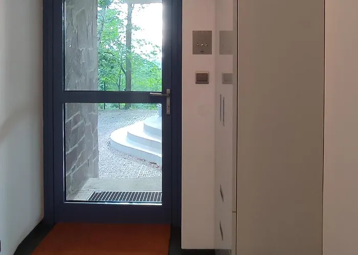 Briza, Vyhled Na Zamek *